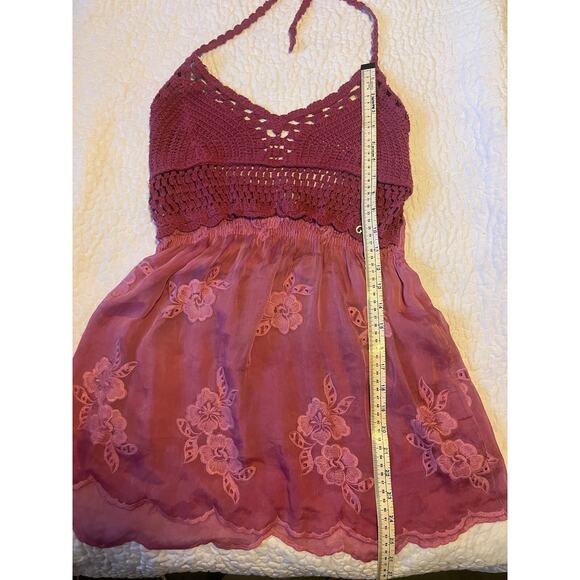 Guess Pink Hailey Crochet Embroidered Halter Top Viscose Silk Women’s Sz Large - Picture 11 of 14